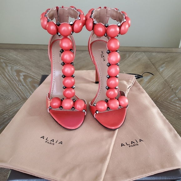 Alaia Shoes - ALAїA Bombe Sandals 💞